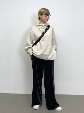 「メガネ」｜「アイテム（スウェットパンツ）」を使った、MIYUさん（レディース・163cm）の秋コーディネート
