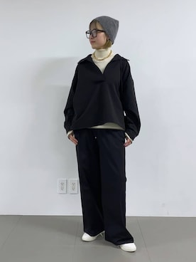 「アイテム（ニットキャップ/ビーニー、グレー系）」を使った、MIYUさん（レディース・163cm）の冬コーディネート