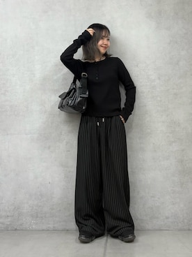 「COLONY 2139（コロニートゥーワンスリーナイン）のアイテム（Tシャツ/カットソー）」を使った、Mikuさん（レディース・147cm）の秋コーディネート