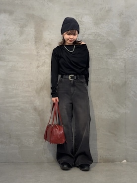 「COLONY 2139（コロニートゥーワンスリーナイン）のアイテム（Tシャツ/カットソー）」を使った、Mikuさん（レディース・147cm）の秋コーディネート