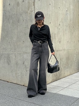 「COLONY 2139（コロニートゥーワンスリーナイン）のアイテム（Tシャツ/カットソー）」を使った、Mikuさん（レディース・147cm）の秋コーディネート