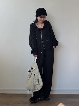 「アイテム（ボディバッグ/ウエストポーチ）」を使った、Mikuさん（レディース・147cm）の秋コーディネート