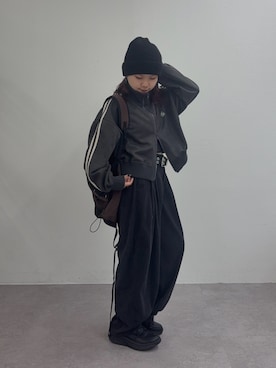 「アイテム（バックパック/リュック、ブラウン系）」を使った、Mikuさん（レディース・147cm）の秋コーディネート