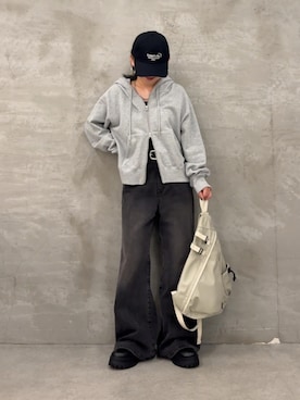 「アイテム（ボディバッグ/ウエストポーチ）」を使った、Mikuさん（レディース・147cm）の秋コーディネート