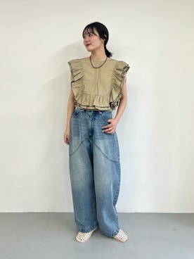 「KBF（ケイビーエフ）の2WAYバイカラーフリルブラウス（シャツ/ブラウス、ベージュ系）」を使った、こばさん（レディース・165cm）の春コーディネート