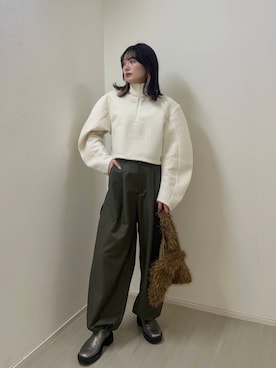 「KBF（ケイビーエフ）のアイテム（スラックス）」を使った、furi82さん（レディース・165cm）の冬コーディネート