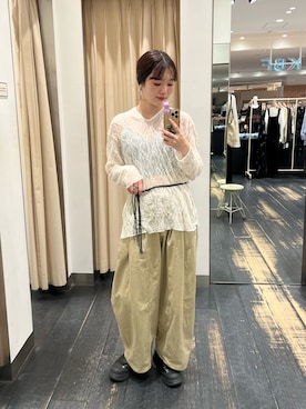 「KBF（ケイビーエフ）のフーディーレーストップス（Tシャツ/カットソー、ホワイト系）」を使った、こばさん（レディース・165cm）の秋コーディネート