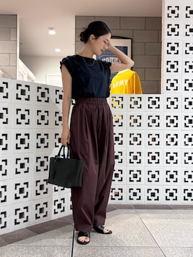 「URBAN RESEARCH Sonny Label(アーバンリサーチサニーレーベル)のミニフリルフレンチTシャツ(Tシャツ/カットソー、ブルー系)」を使った、yokouchiさん(レディース・164cm)の夏コーディネート