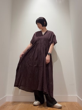 「URBAN RESEARCH DOORS（アーバンリサーチドアーズ）のピンタックギャザーワンピース（ワンピース、ブラウン系）」を使った、abeさん（レディース・158cm）の春コーディネート