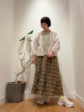 「URBAN RESEARCH DOORS（アーバンリサーチドアーズ）のワッシャープリーツチェックスカート（スカート、イエロー系）」を使った、abeさん（レディース・158cm）の春コーディネート