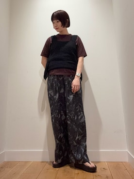 「EKAL（エカル）のプリントイージートラウザー（その他パンツ、ブラック系）」を使った、abeさん（レディース・158cm）の春コーディネート