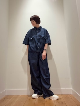 「EKAL（エカル）の『別注』Wrangler×EKAL　ライトデニムリラックスバギーパンツ（デニムパンツ、ブルー系）」を使った、abeさん（レディース・158cm）の春コーディネート
