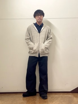 「アイテム（パーカー、グレー系）」を使った、Shionさん（メンズ・171cm）の冬コーディネート