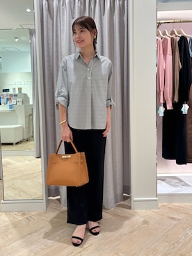 「スキッパーシャツ」｜「アイテム（アクセサリー）」を使った、SHIHOさん（レディース・162cm）の夏コーディネート