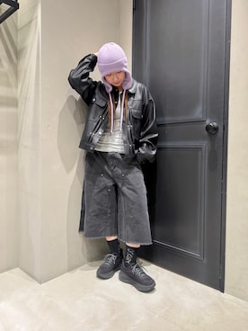 「BEAVER（ビーバー）のアイテム（パンツ）」を使った、ユウチャンさん（レディース・162cm）の春コーディネート