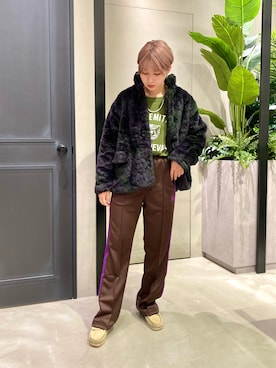 「アイテム（モカシン/デッキシューズ）」を使った、ユウチャンさん（レディース・161cm）の秋コーディネート