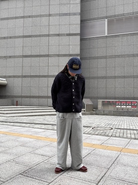 「アイテム（スウェットパンツ）」を使った、高尾尚樹さん（メンズ・165cm）の秋コーディネート