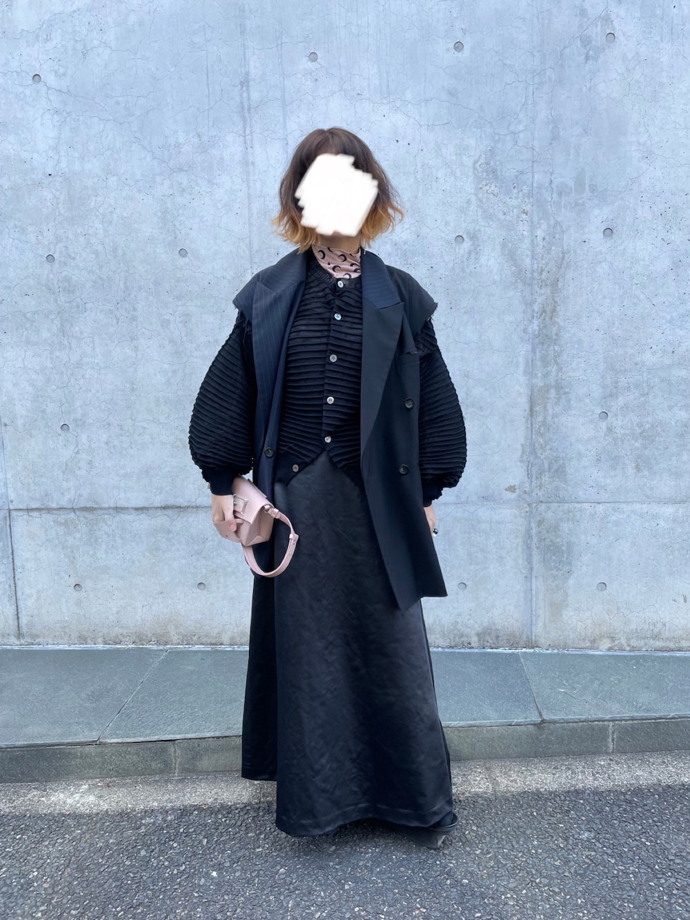 「COMME des GARCONSのアイテム（カーディガン/ボレロ、ブラック系）」を使った、ゆきえさん（レディース・153cm）の冬コーディネートの1枚目の写真
