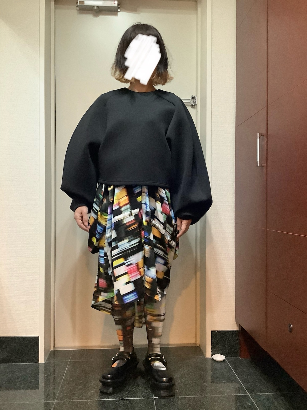 「CITYSHOPのアイテム（Tシャツ/カットソー、ブラック系）」を使った、ゆきえさん（レディース・153cm）の冬コーディネートの1枚目の写真