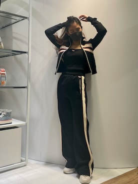 「DIESEL（ディーゼル）のアイテム（その他パンツ）」を使った、fumiさん（レディース・160cm）の冬コーディネート