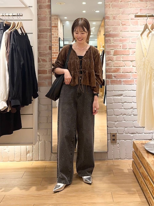 セール】ビジューワイドストレートP 136104（デニムパンツ）｜LOWRYS