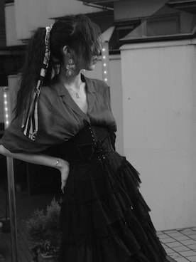 「ZARA（ザラ）のアイテム（シャツ/ブラウス、レッド系）」を使った、dawickさん（レディース・177cm）の秋コーディネート