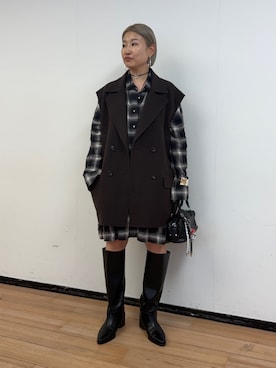 「LOUNGEDRESS（ラウンジドレス）の《羽織るだけでこなれ見え》リバージレミドルコート（ベスト、ブラウン系）」を使った、_yoshinosan__さん（レディース・160cm）の夏コーディネート