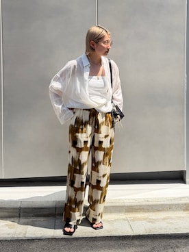 LOUNGEDRESS（ラウンジドレス）の「マントスリーブブラウス（シャツ