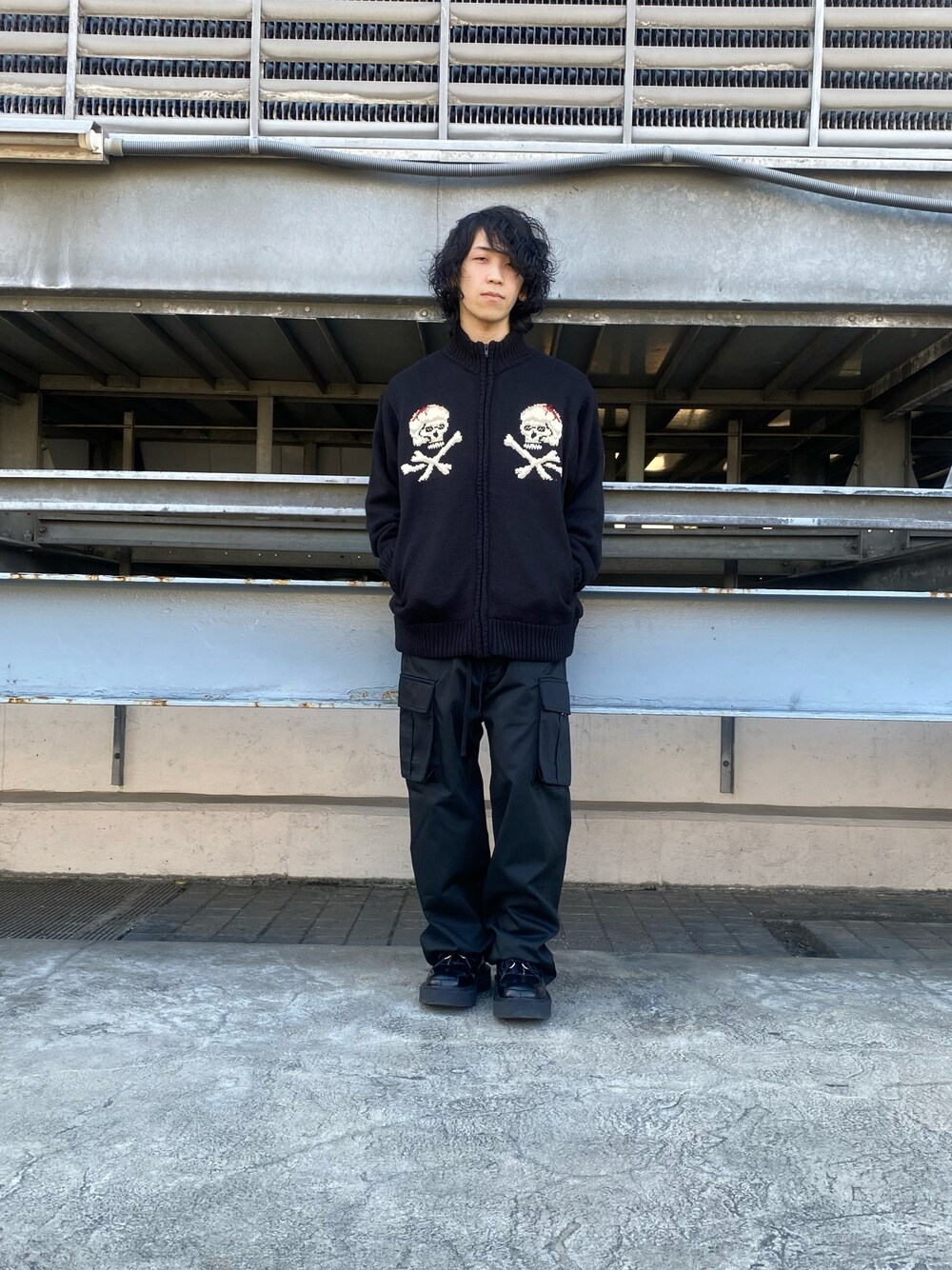 Schottのアイテムを使った「ドライバーズニット」の人気ファッション