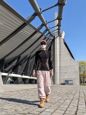 「SHEINのアイテム（Tシャツ/カットソー、ブラック系）」を使った、munchausenさん（メンズ・173cm）の春コーディネート