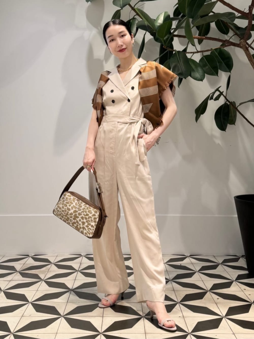 BALLSEYのオールインワン・サロペットを使った人気ファッション