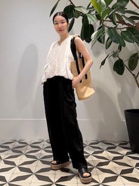 BACCA（バッカ）の「ウールフラノ ベルテッドカーゴパンツ