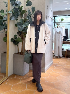 「アイテム（その他アウター、ホワイト系）」を使った、rinkaさん（レディース・162cm）の秋コーディネート