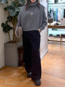 「RIVE DROITE（リヴドロワ）のアイテム（アクセサリー）」を使った、rinkaさん（レディース・162cm）の秋コーディネート