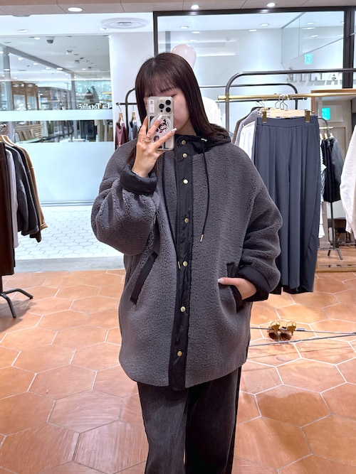 感動の軽さ/リバイバル】フードボアコート（その他アウター