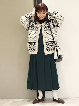「RODE SKO」｜「アイテム（ローファー）」を使った、anzuさん（レディース・158cm）の冬コーディネート
