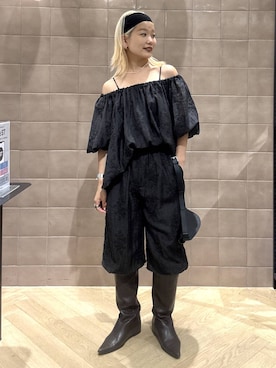 「A part by（アパートバイ）のフラワーシシュウブラウス（Shirts、ブラック系）」を使った、sayakaさん（レディース・158cm）の夏コーディネート