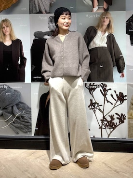 「アイテム（スリッポン）」を使った、sayakaさん（レディース・158cm・20代）の秋コーディネート