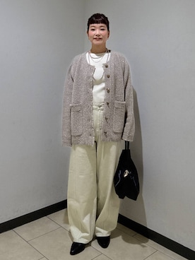「アイテム（デニムパンツ、ベージュ系）」を使った、sayakaさん（レディース・158cm）の秋コーディネート
