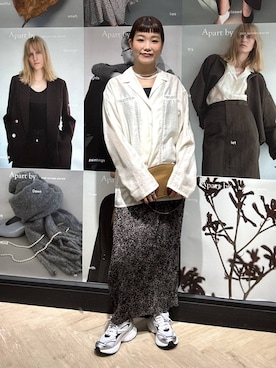 「A part by（アパートバイ）のアイテム（スニーカー）」を使った、sayakaさん（レディース・158cm）の秋コーディネート