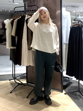 「A part by（アパートバイ）のキンチャクミニショルダバッグ（ショルダーバッグ、ブラック系）」を使った、sayakaさん（レディース・158cm）の秋コーディネート