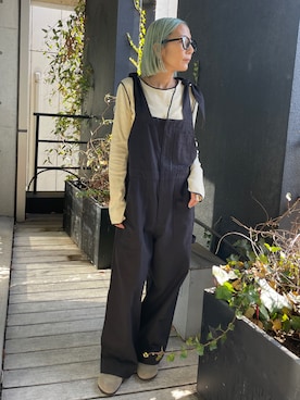 「BLACK BY MOUSSY（ブラックバイマウジー）のアイテム（オールインワン・サロペット）」を使った、BLACKBYMOUSSY_staffさん（レディース・158cm）の冬コーディネート