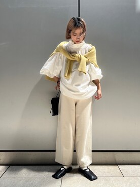 「オールホワイト」｜「アイテム（スリッポン）」を使った、BLACKBYMOUSSY_staffさん（レディース・158cm）の秋コーディネート