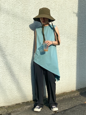 「アイテム（タンクトップ、ブルー系）」を使った、BLACKBYMOUSSY_staffさん（レディース・158cm）の春コーディネート