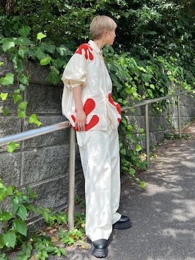 「アイテム（カーゴパンツ、ホワイト系）」を使った、BLACKBYMOUSSY_staffさん（レディース・158cm）の夏コーディネート