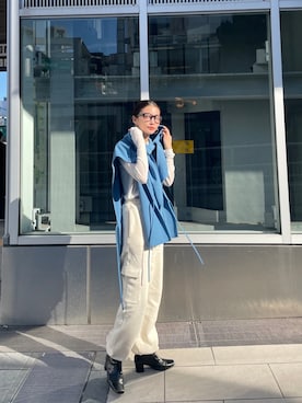 「アイテム（カーゴパンツ、ホワイト系）」を使った、BLACKBYMOUSSY_staffさん（レディース・160cm）の冬コーディネート