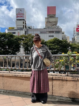 「CIAOPANIC（チャオパニック）のアイテム（スカート）」を使った、遠藤花彩さん（レディース・162cm）の秋コーディネート