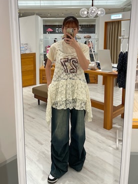 「キャミワンピ」｜「アイテム（ワンピース/ドレス、ホワイト系）」を使った、遠藤花彩さん（レディース・162cm）の夏コーディネート