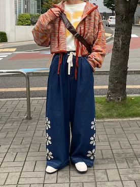 「アイテム（カーディガン/ボレロ、オレンジ系）」を使った、遠藤花彩さん（レディース・162cm）の秋コーディネート