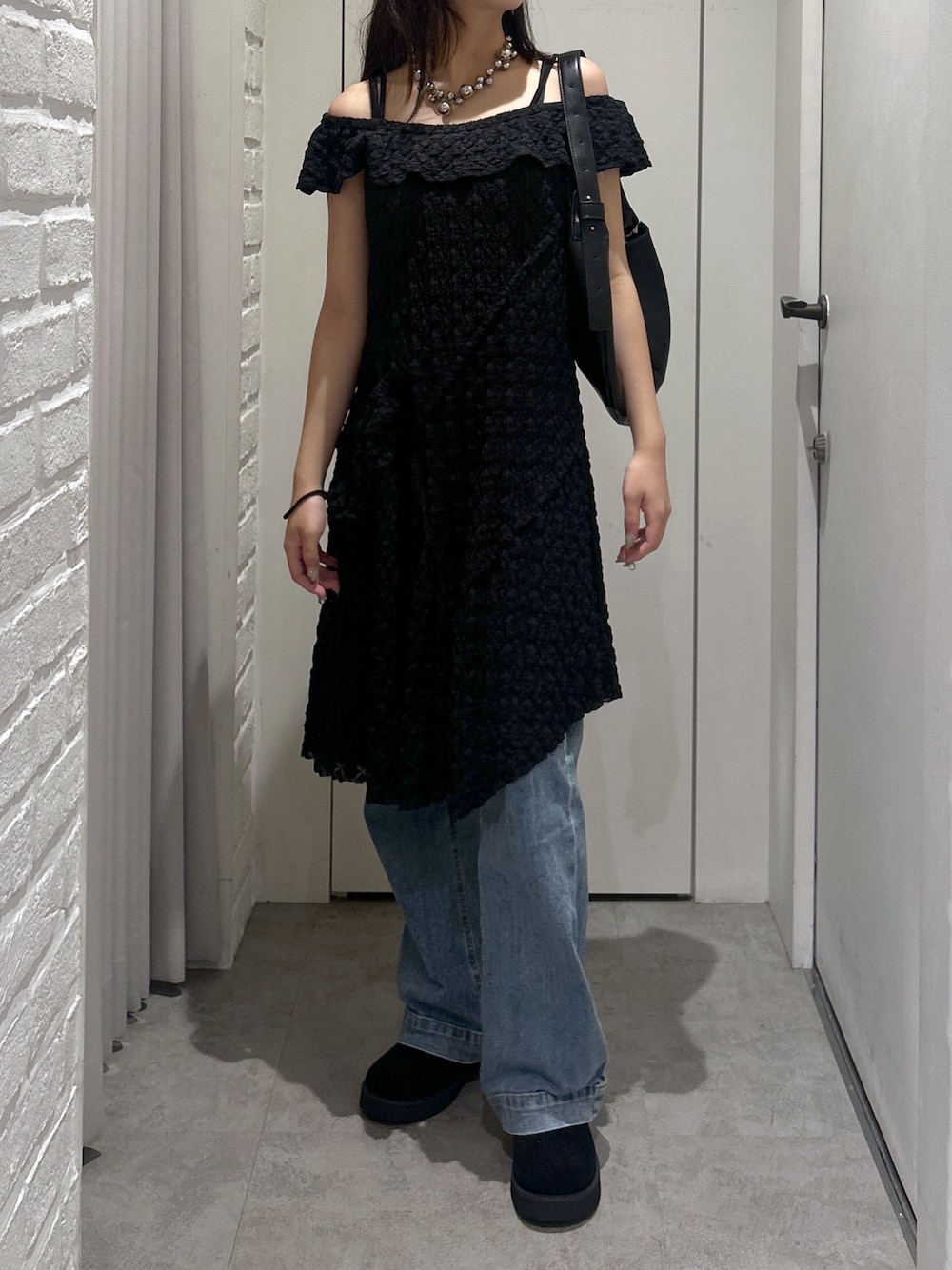 「FREE'S MARTの◆イレヘムオフショルミニワンピース（ワンピース、ブラック系）」を使った、yurm6さん（レディース・153cm）の夏コーディネートの1枚目の写真